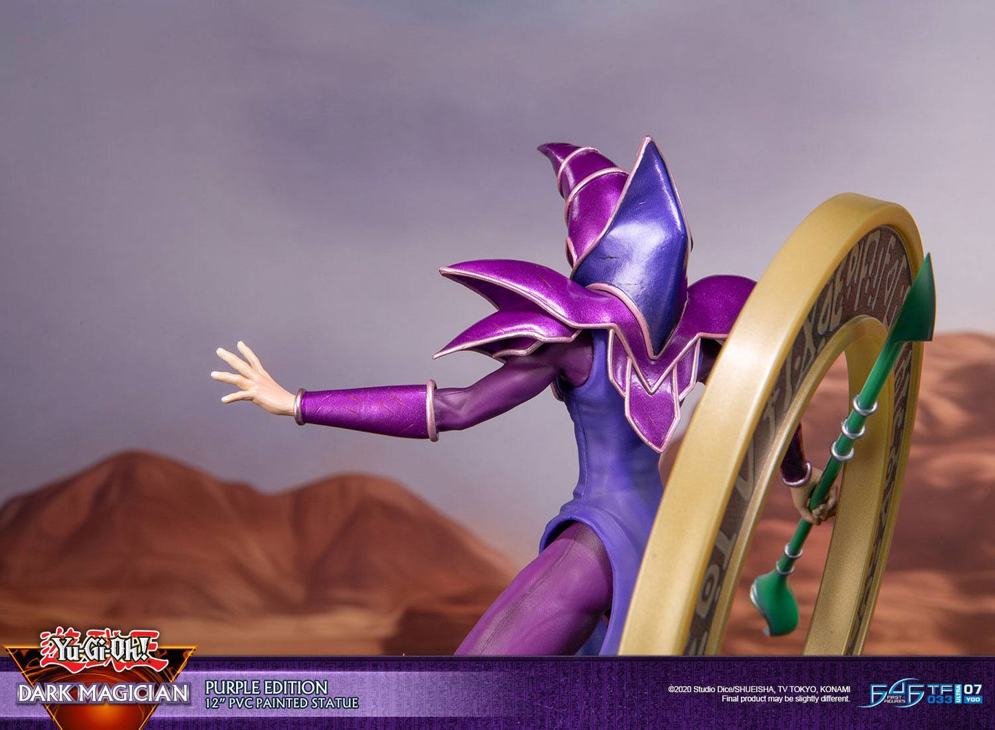 Yu-Gi-Oh! Figurine First 4 Figures : Dark Magician Purple Version