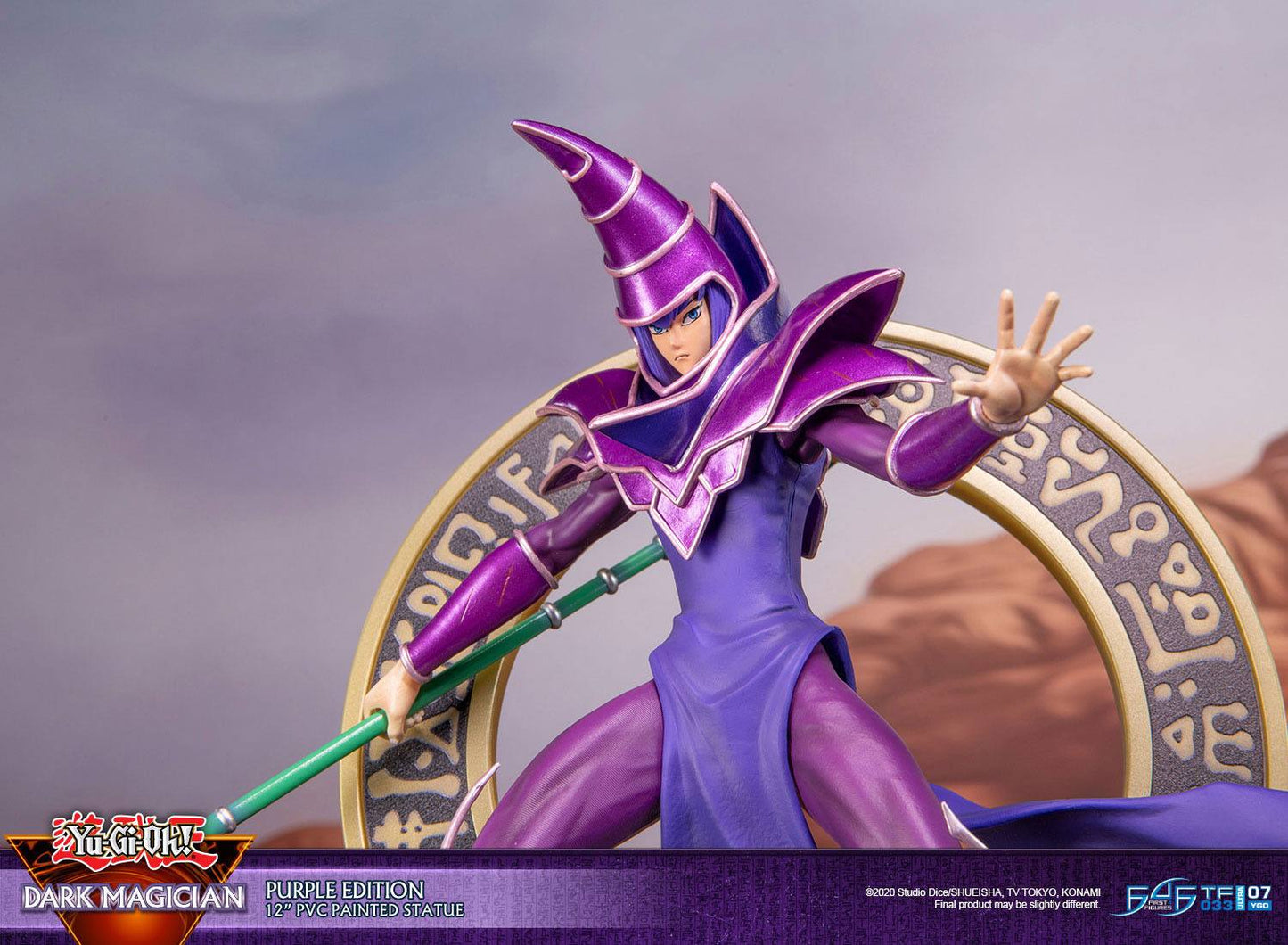 Yu-Gi-Oh! Figurine First 4 Figures : Dark Magician Purple Version