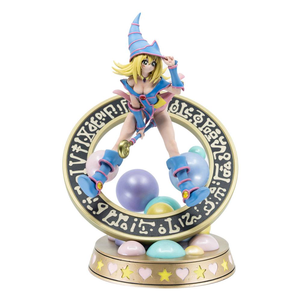 Figurine collector de La Magicienne des Ténèbres - Yu-Gi-Oh! - Standard Pastel Edition, statuette en PVC avec socle décoratif, hauteur 30 cm.