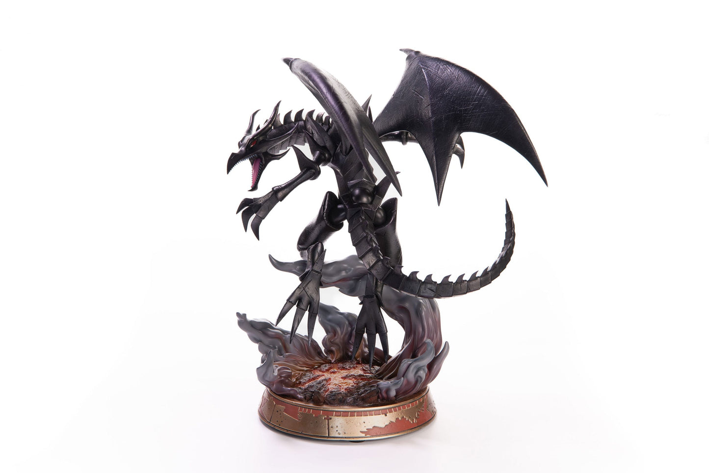 Figurine Yu-Gi-Oh! du Dragon Noir aux Yeux Rouges de First 4 Figures, mesurant 33 cm avec socle.