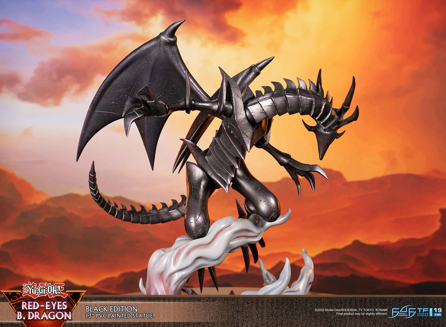 Figurine Yu-Gi-Oh! du Dragon Noir aux Yeux Rouges de First 4 Figures, mesurant 33 cm avec socle.